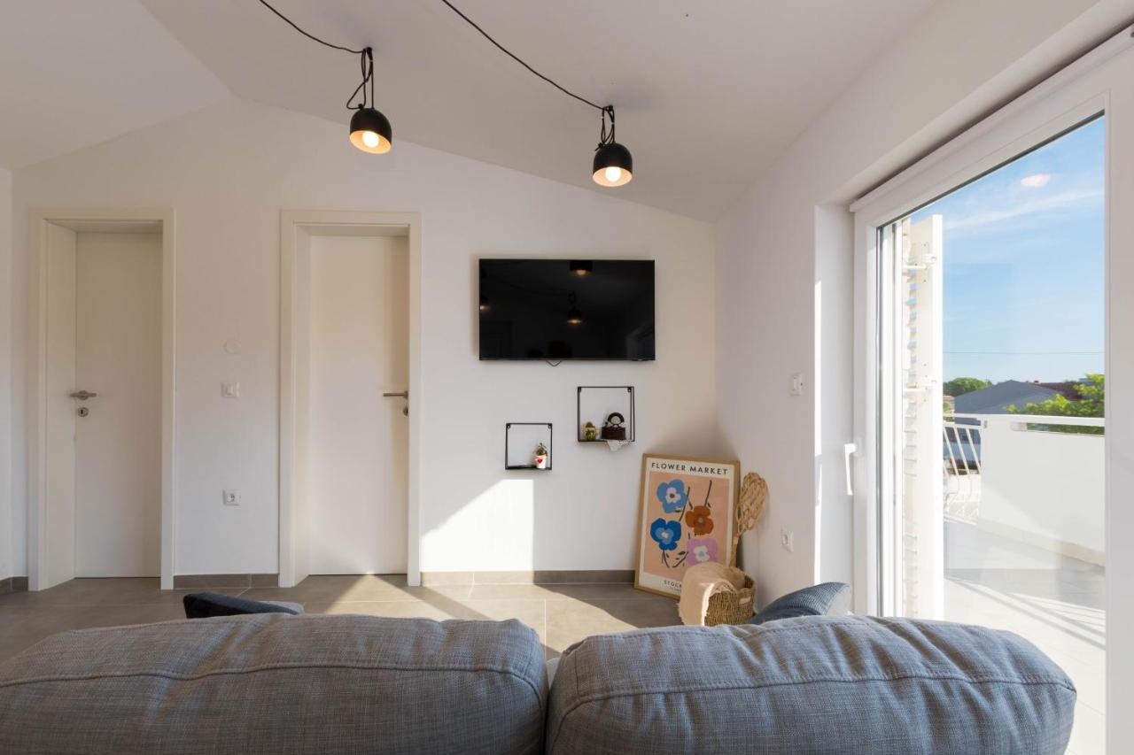 Apartment Eros Sisan Exterior photo